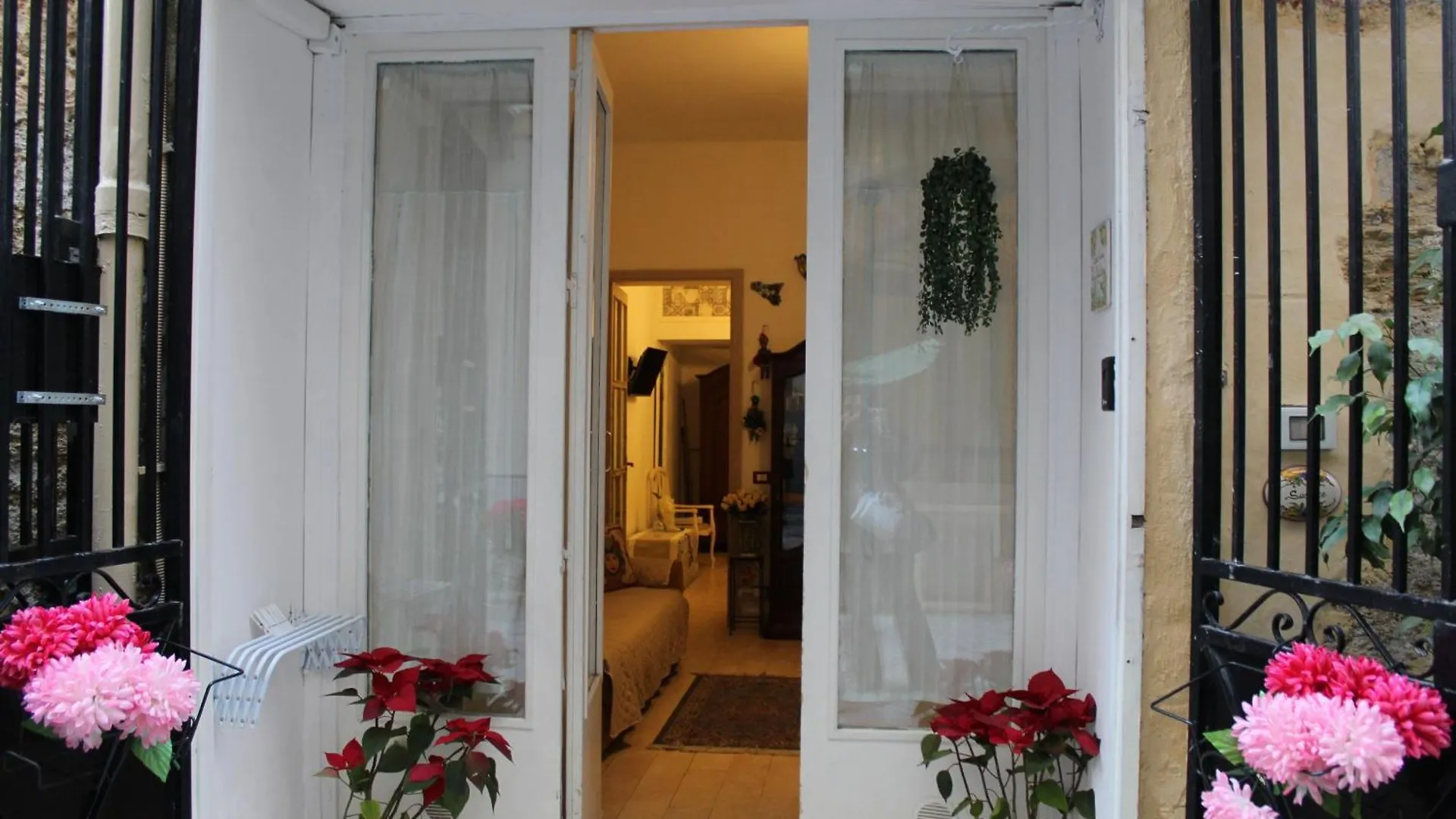Holiday home La Siciliana-Di Fronte La Cattedrale Villa Palermo Italy