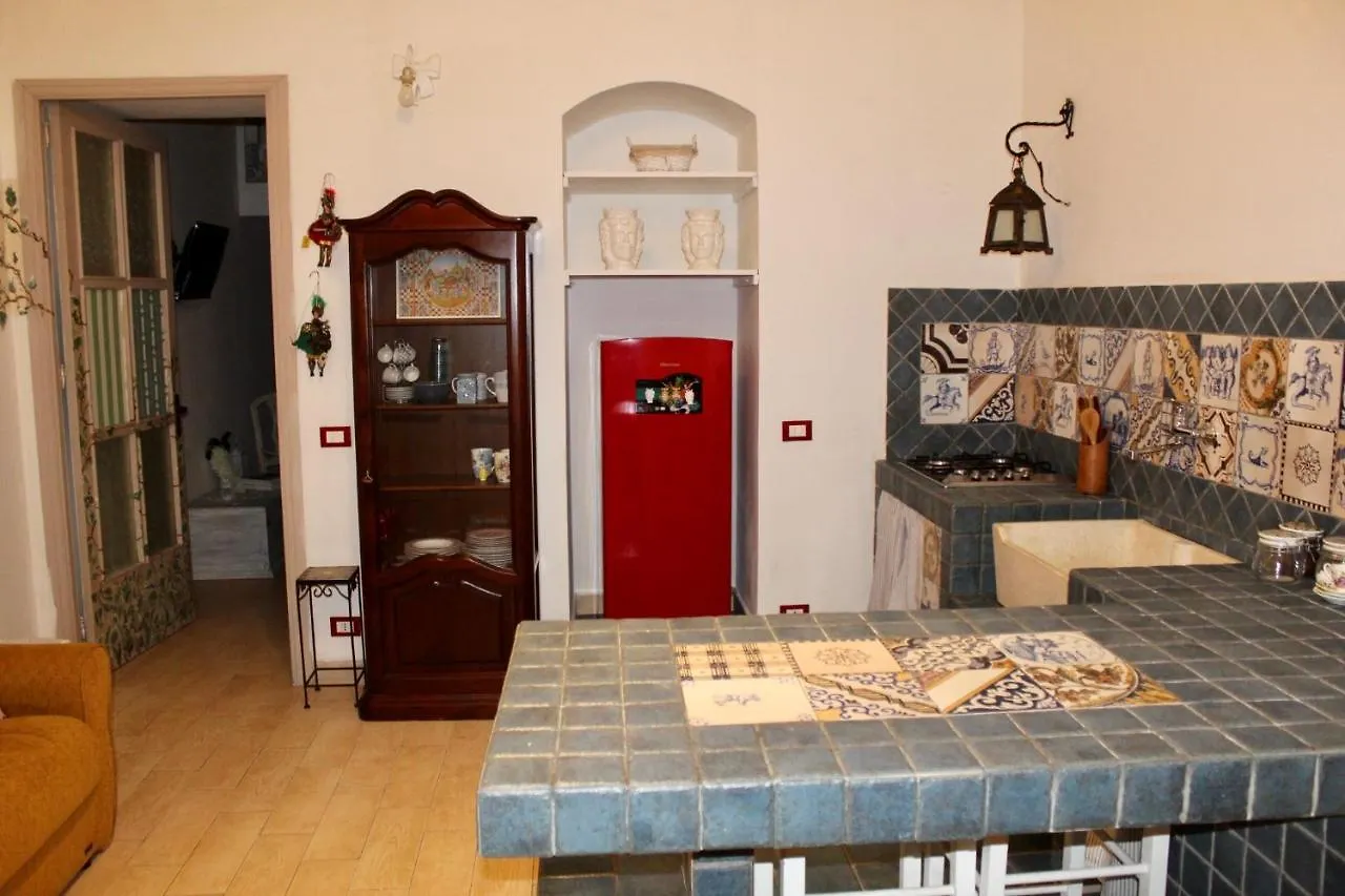 La Siciliana-Di Fronte La Cattedrale Vila Palermo Casa de Férias