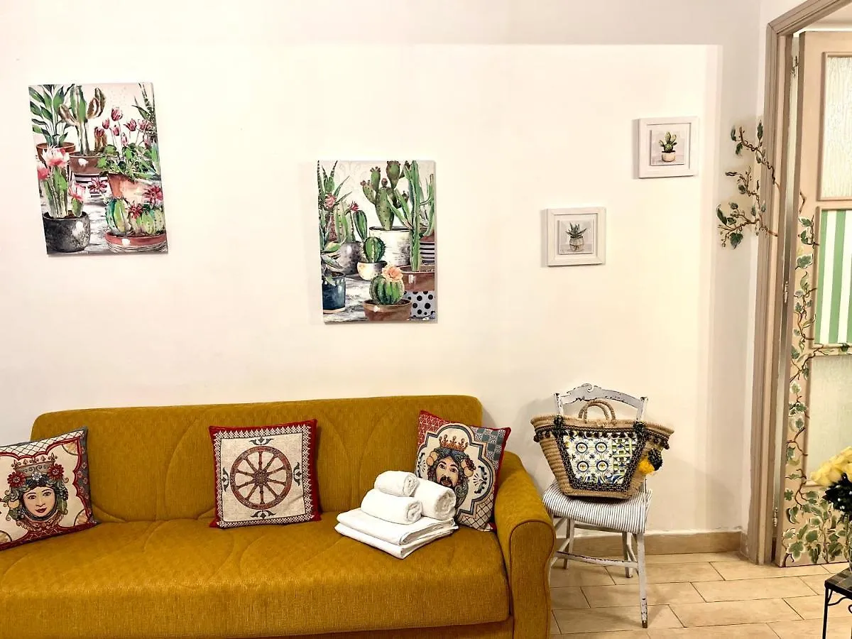 Casa de Férias La Siciliana-Di Fronte La Cattedrale Vila Palermo Itália